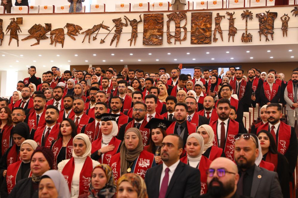 الدكتور جمال المحمداوي يحضر حفل ترديد القسم الطبي لخريجي كلية الطب – جامعة بغداد