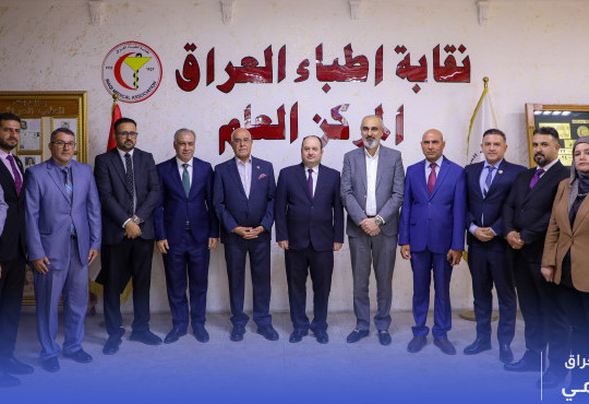 قدم معالي الوزير التهاني للسادة أعضاء مجلس النقابة بمناسبة فوزهم في انتخابات